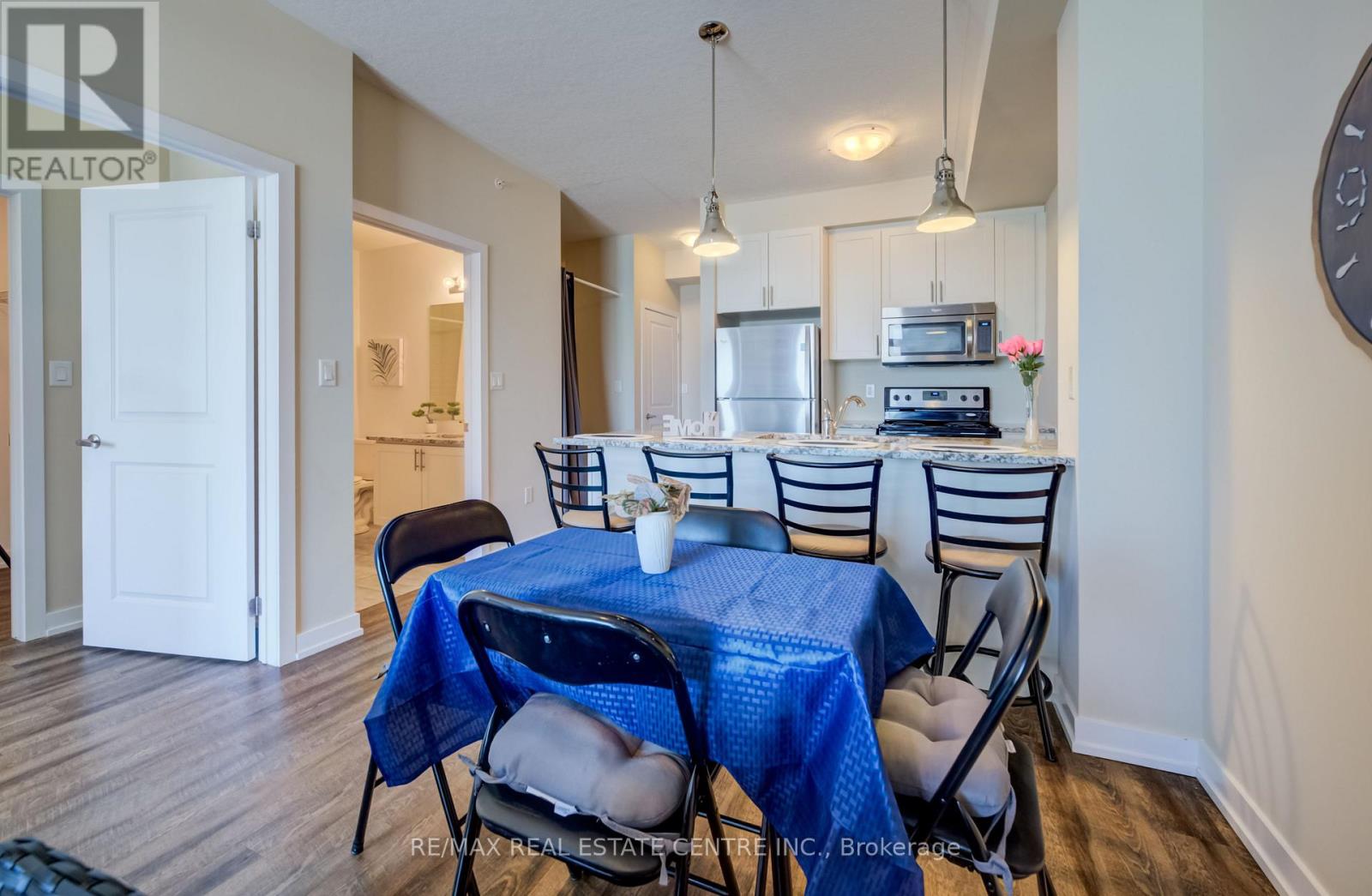 303 - 35 Southshore Crescent, Hamilton (Lakeshore), Ontario  L8E 0J2 - Photo 18 - X12734466