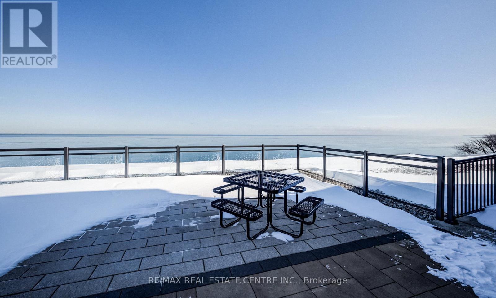 303 - 35 Southshore Crescent, Hamilton (Lakeshore), Ontario  L8E 0J2 - Photo 27 - X12734466