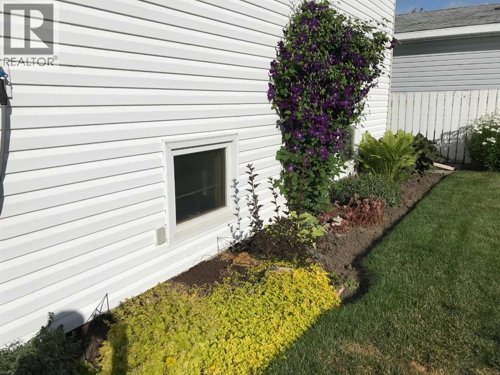 164 Mt Crandell Crescent W, Lethbridge, Alberta  T1K 6L8 - Photo 23 - A2283005