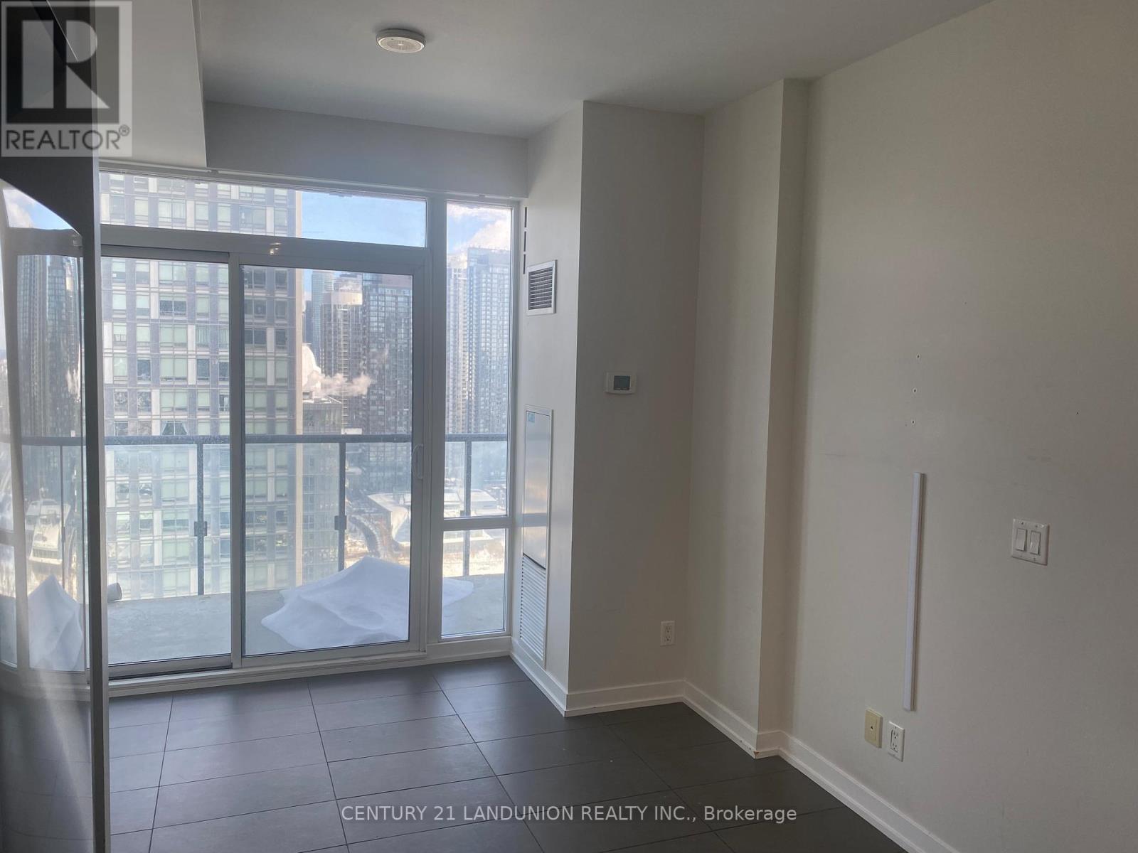 2705 - 170 Fort York Boulevard, Toronto (Waterfront Communities), Ontario  M5V 0E6 - Photo 6 - C12760260