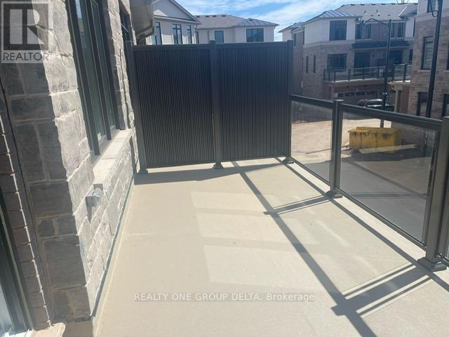 2180 Postmaster Drive, Oakville (Wm Westmount), Ontario  L6M 5T1 - Photo 3 - W12727682