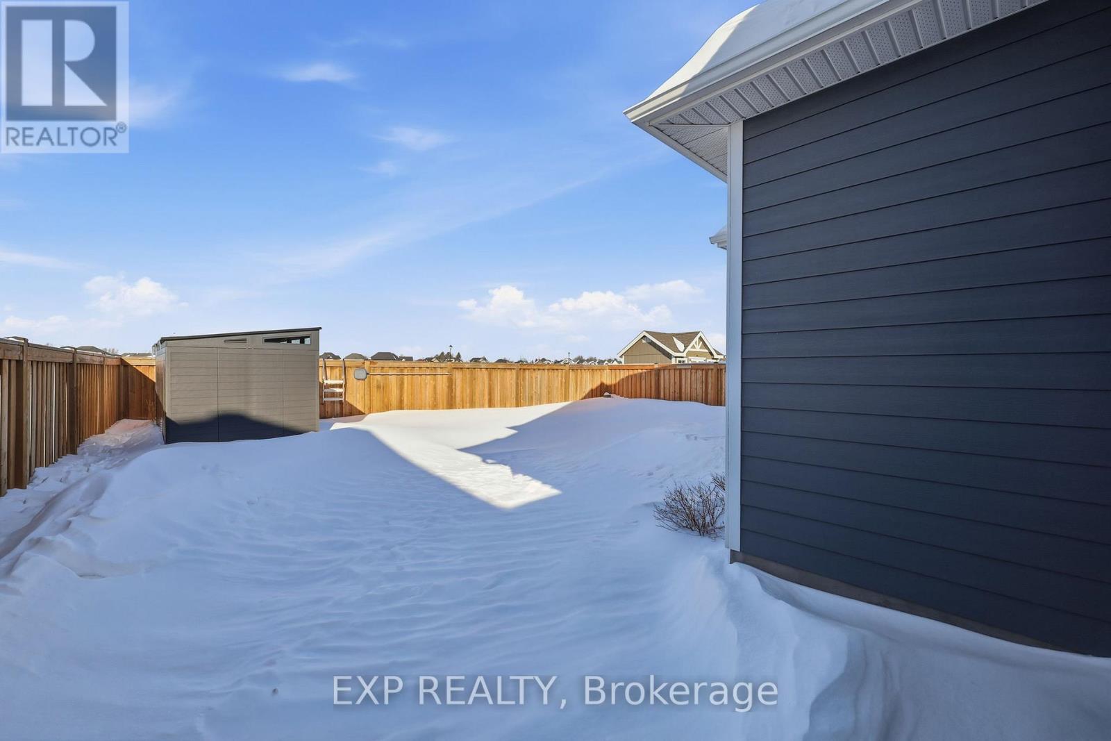 56 Optimist Drive, Southwold, Ontario  N5P 0G4 - Photo 5 - X12770260