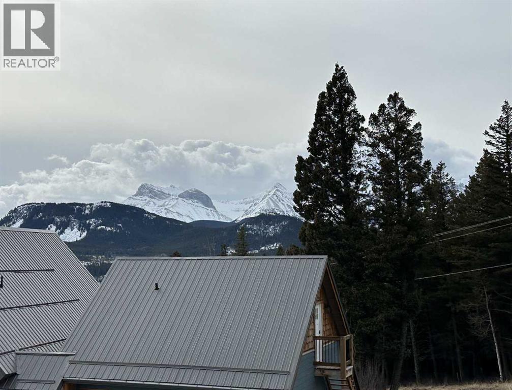 15 Kananaskis, Coleman, Alberta  T0K 0M0 - Photo 1 - A2284932