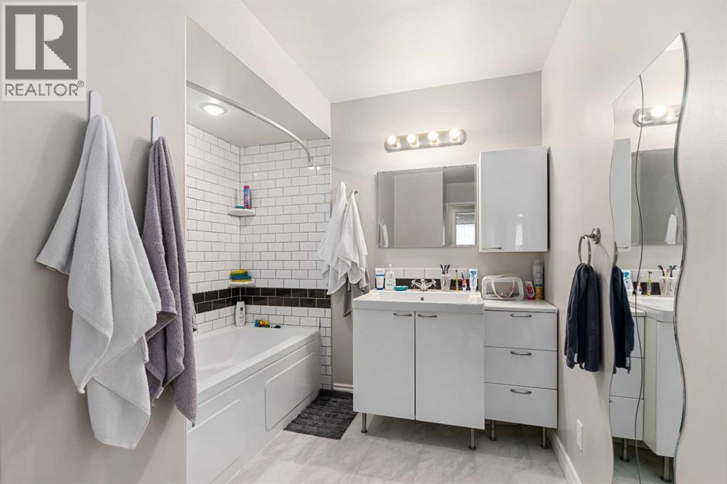 901, 2520 Palliser Drive Sw, Calgary, Alberta  T2V 4S9 - Photo 11 - A2282044