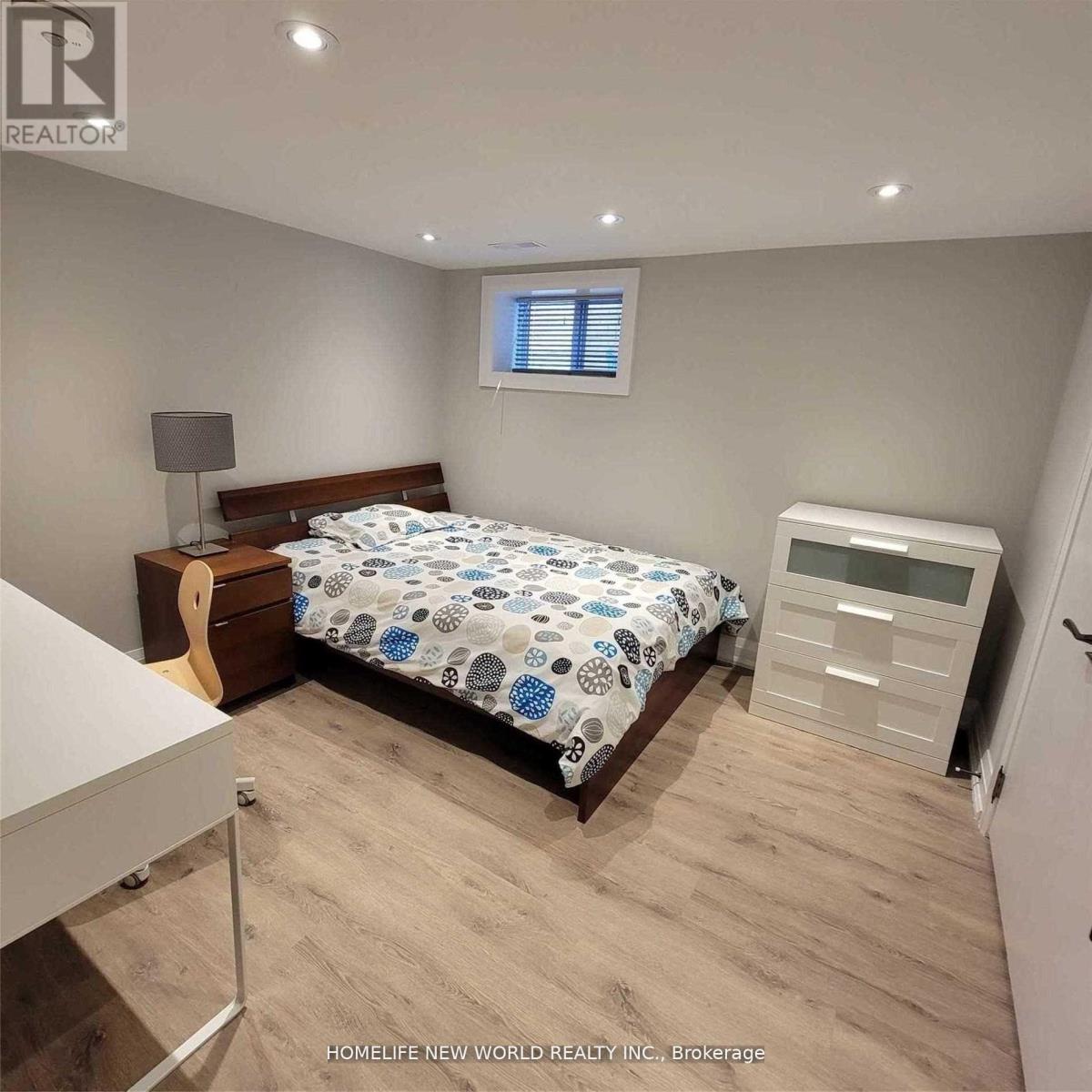 41 Brucewood Crescent, Toronto, Ontario  M6A 2G7 - Photo 2 - C12770268