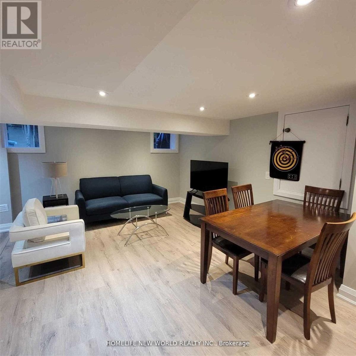 41 Brucewood Crescent, Toronto, Ontario  M6A 2G7 - Photo 9 - C12770268