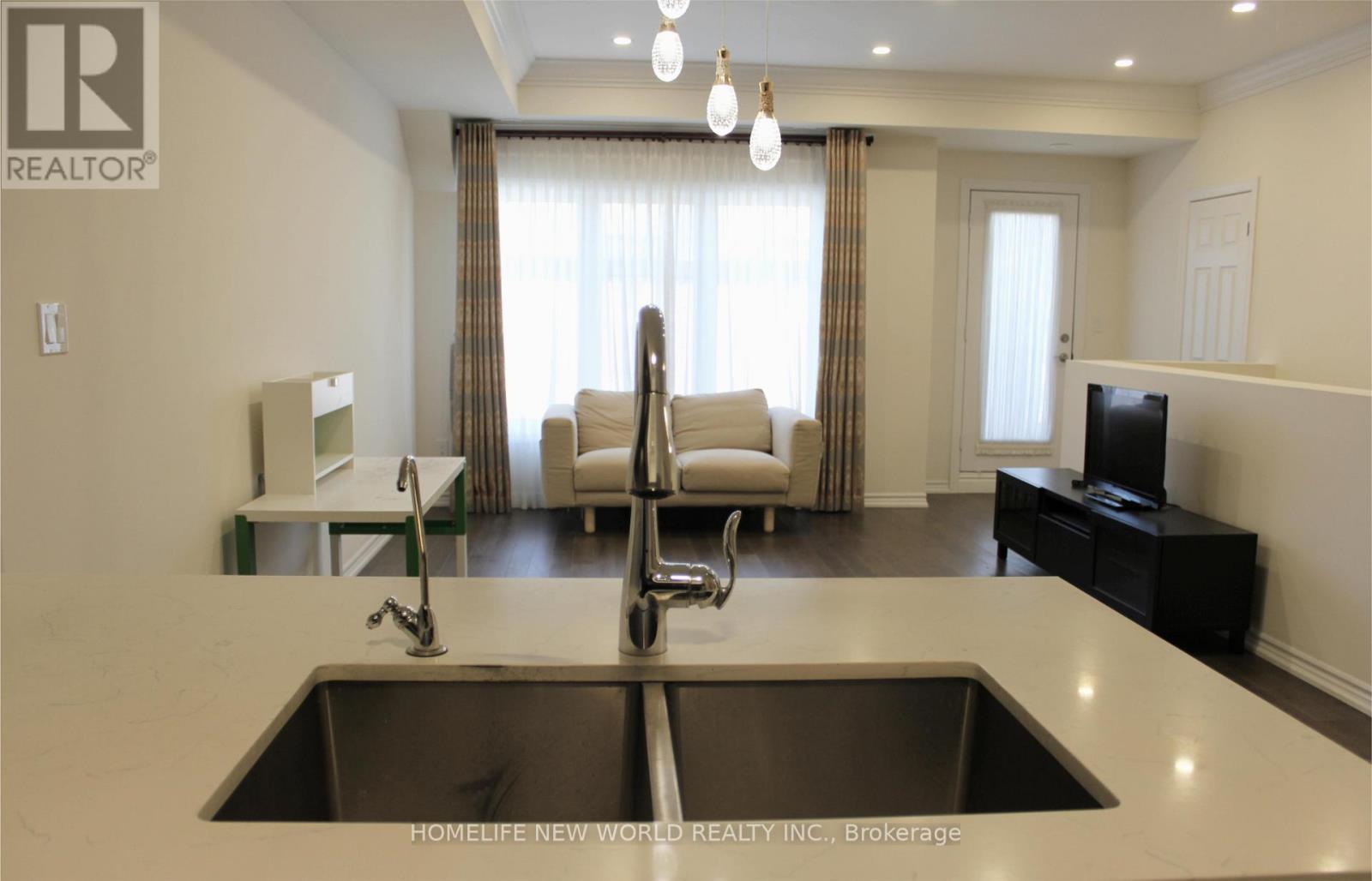 15 - 11 Eaton Park Lane, Toronto, Ontario  M1W 0A5 - Photo 9 - E12770272