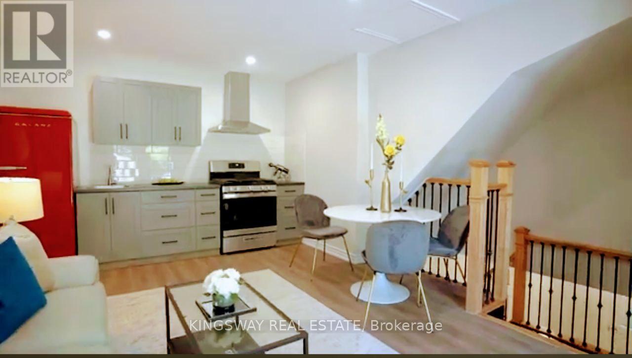 2-945 Vance Crescent, Innisfil, Ontario  L9S 1V5 - Photo 2 - N12770270