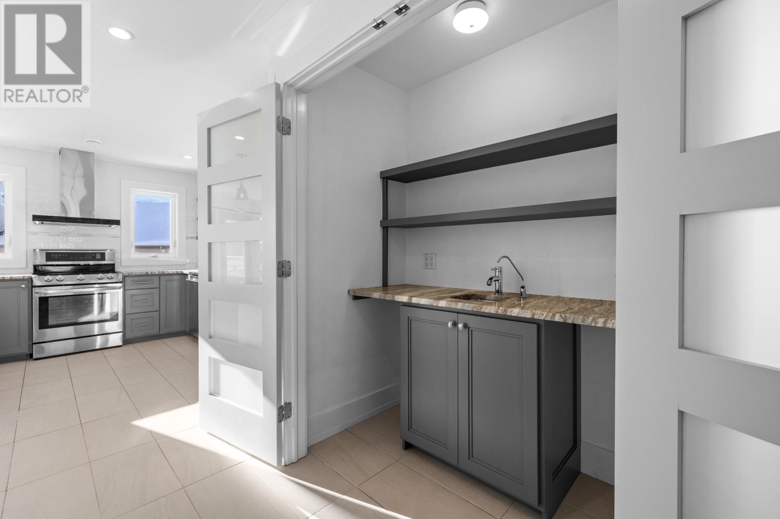 39 Chancellor Street, Charlottetown, Prince Edward Island  C1E 0G1 - Photo 8 - 202602378