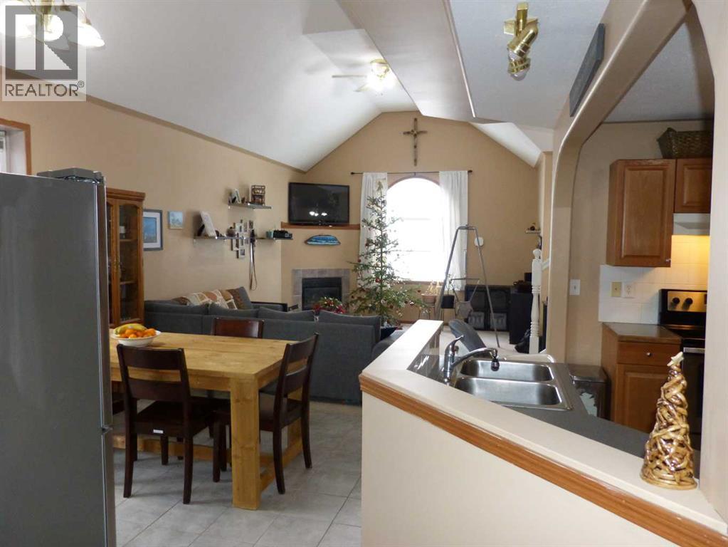 418 9 Street, Beiseker, Alberta  T0M 0G0 - Photo 10 - A2283055