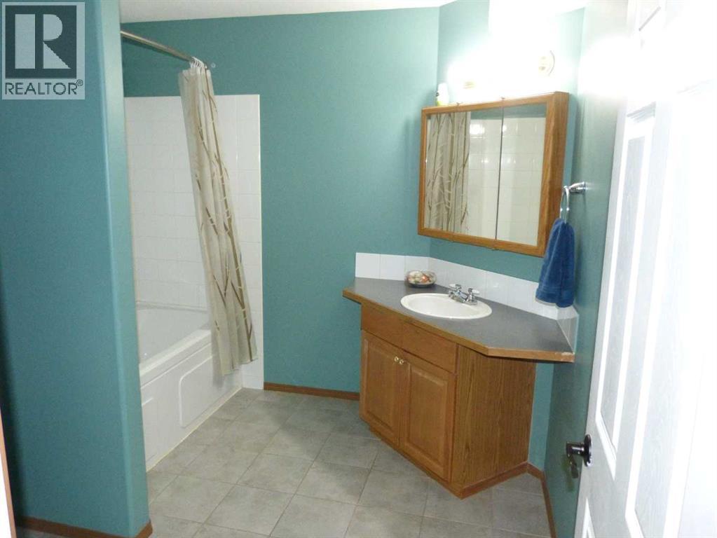 418 9 Street, Beiseker, Alberta  T0M 0G0 - Photo 24 - A2283055