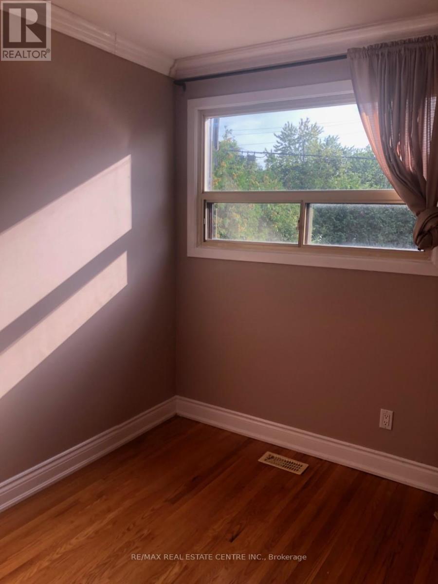 Main - 34 Langwith Court, Brampton, Ontario  L6Y 1Z8 - Photo 14 - W12669948