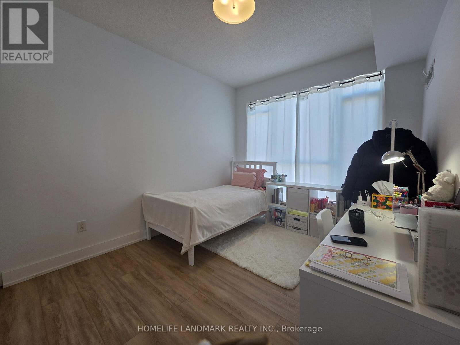 1402 - 365 Prince Of Wales Drive, Mississauga (City Centre), Ontario  L5B 0A1 - Photo 15 - W12770276