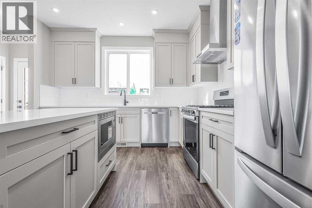 423 Hotchkiss Manor, Calgary, Alberta  T3S 0N3 - Photo 13 - A2283550