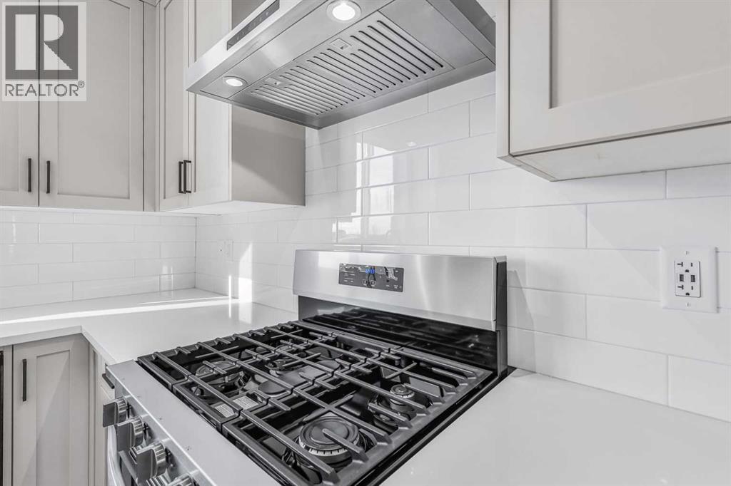 423 Hotchkiss Manor, Calgary, Alberta  T3S 0N3 - Photo 14 - A2283550