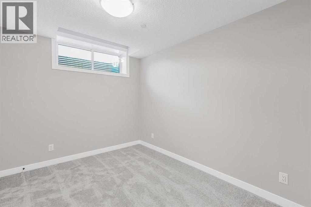 423 Hotchkiss Manor, Calgary, Alberta  T3S 0N3 - Photo 42 - A2283550