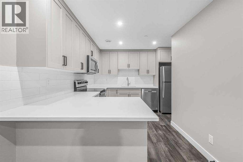 423 Hotchkiss Manor, Calgary, Alberta  T3S 0N3 - Photo 38 - A2283550