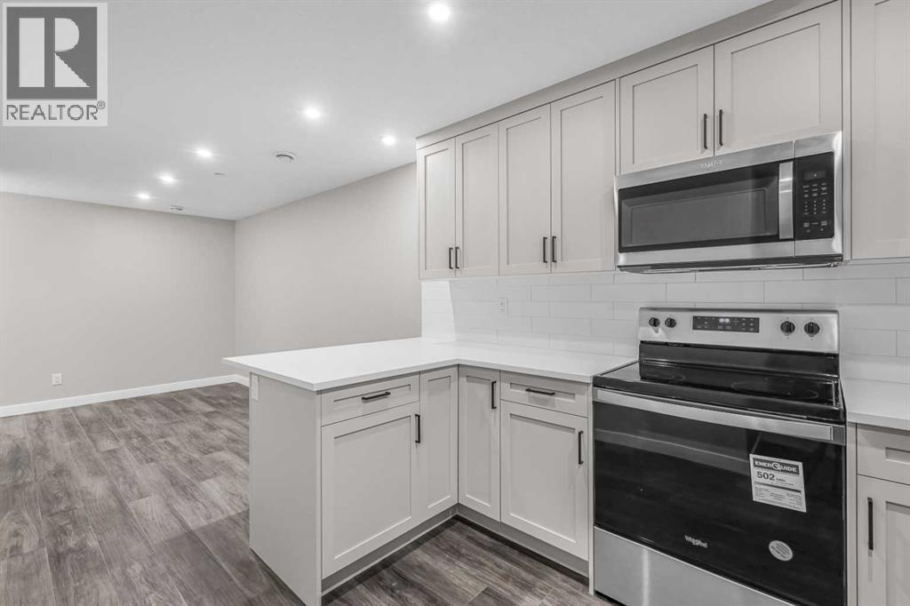 423 Hotchkiss Manor, Calgary, Alberta  T3S 0N3 - Photo 41 - A2283550