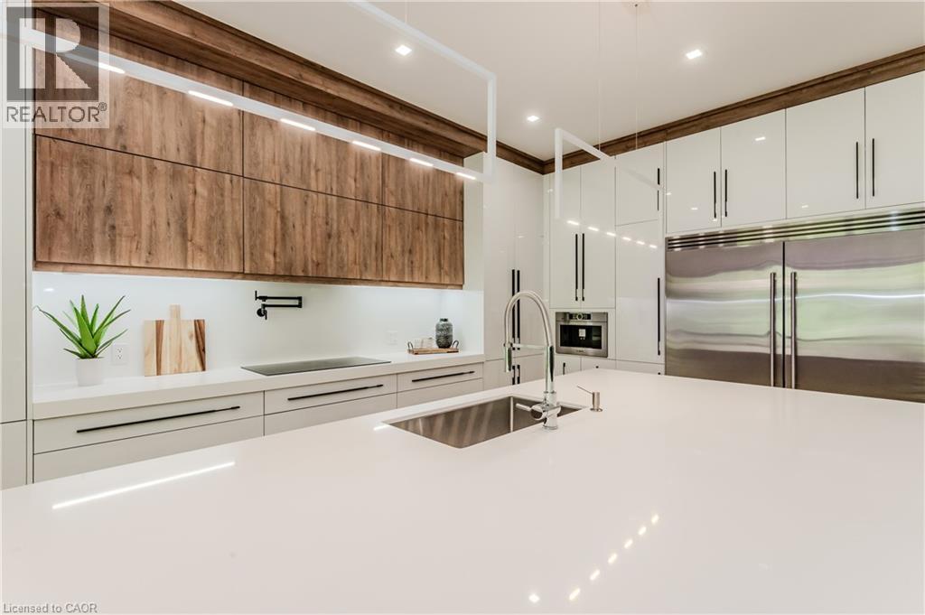 320 Otterbein Road, Kitchener, Ontario  N2B 0A7 - Photo 15 - 40803812