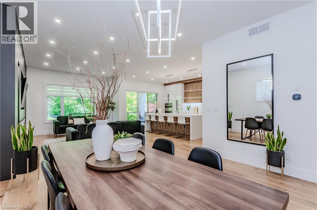 320 Otterbein Road, Kitchener, Ontario  N2B 0A7 - Photo 8 - 40803812