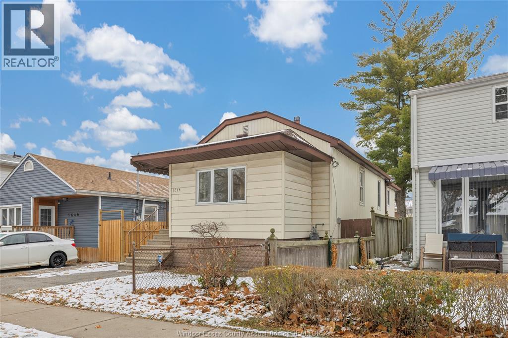 1644 Ford Boulevard, Windsor, Ontario  N8T 2E1 - Photo 3 - 26000497