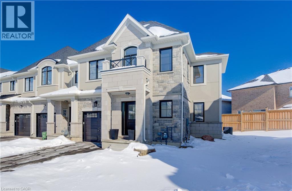 43 Genoa Drive, Hamilton, Ontario  L9B 0K1 - Photo 3 - 40802098