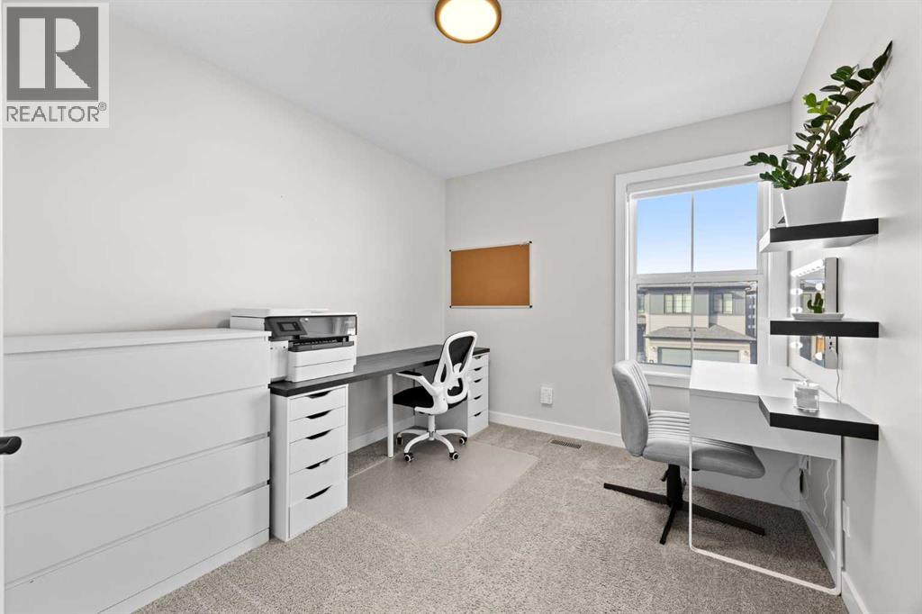 211 Silverton Glen Crescent Sw, Calgary, Alberta  T2X 5C1 - Photo 30 - A2284933