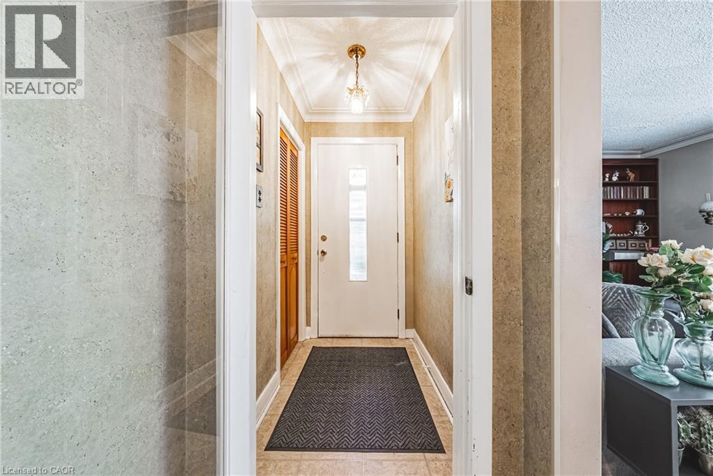 1 Norwich Place, Etobicoke, Ontario  M9V 2Y9 - Photo 6 - 40796278