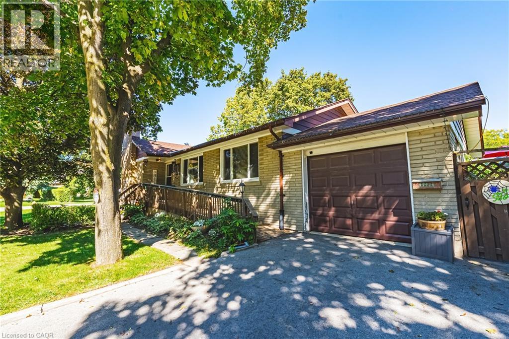 1 Norwich Place, Etobicoke, Ontario  M9V 2Y9 - Photo 4 - 40796278