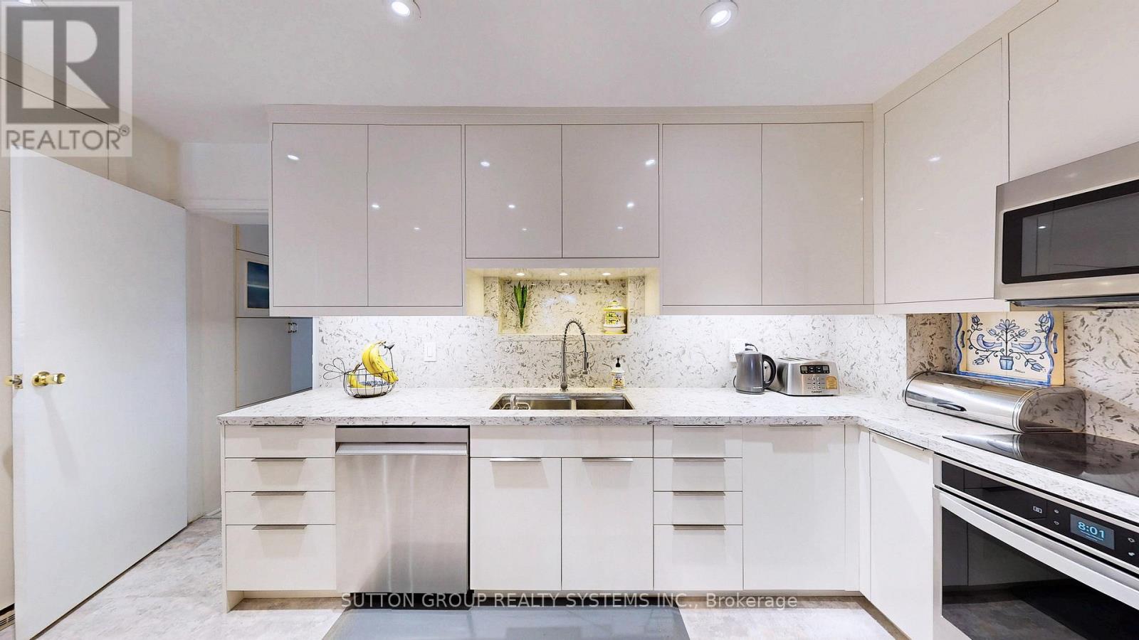 1180 Ossington Avenue, Toronto, Ontario  M6G 3W1 - Photo 12 - C12770302