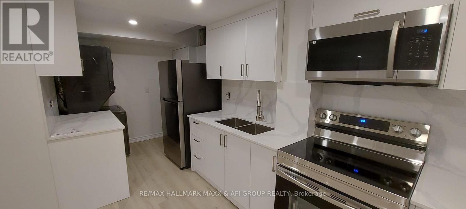 Lower - 568 Brownridge Drive, Vaughan, Ontario  L4J 6B5 - Photo 8 - N12770290