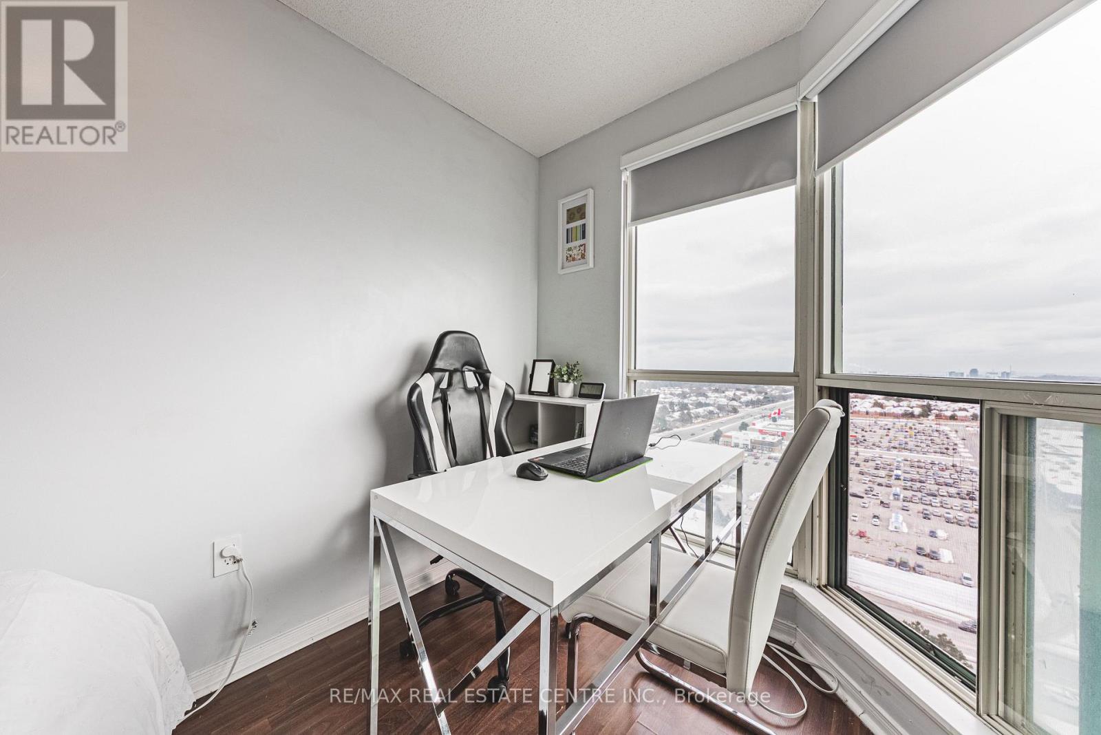 Ph1904 - 2155 Burnhamthorpe Road W, Mississauga (Erin Mills), Ontario  L5L 5P4 - Photo 28 - W12770284