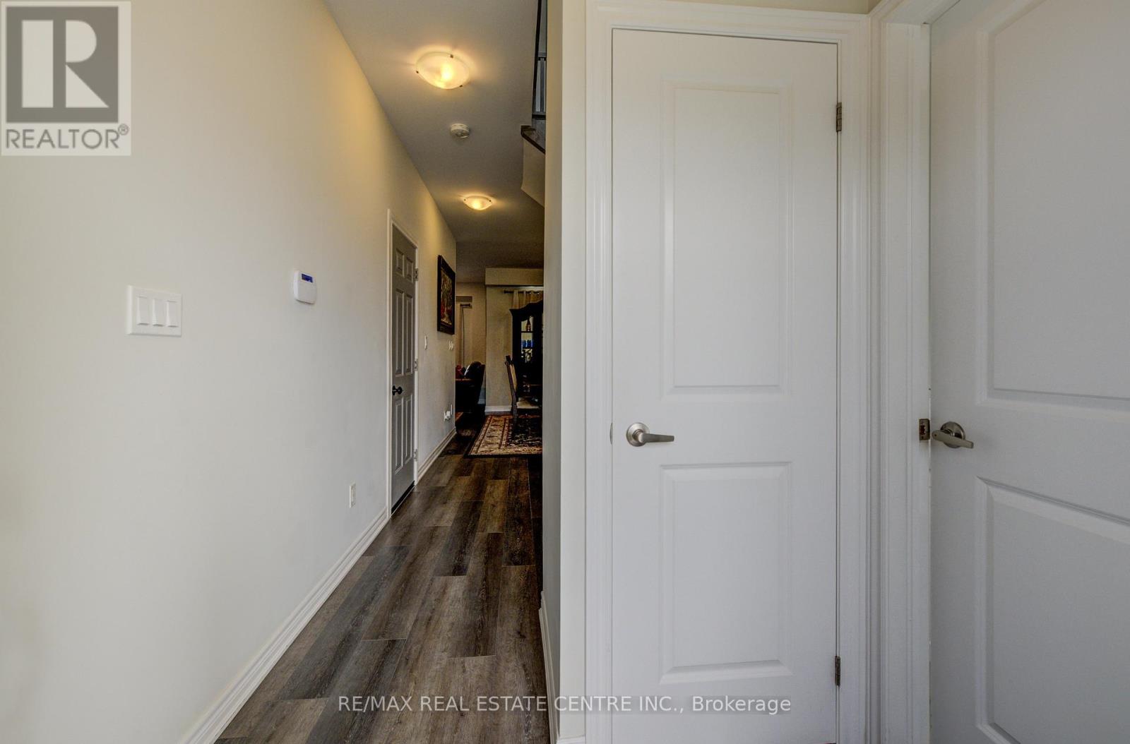 43 Genoa Drive, Hamilton, Ontario  L9B 0K1 - Photo 13 - X12770308