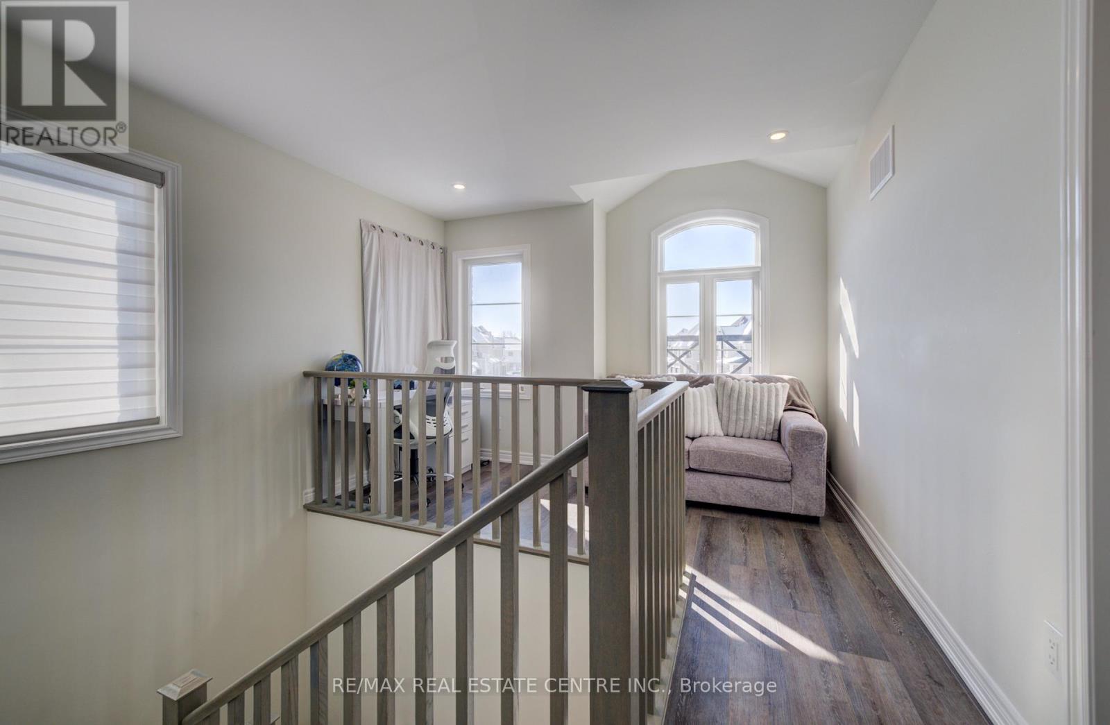 43 Genoa Drive, Hamilton, Ontario  L9B 0K1 - Photo 20 - X12770308