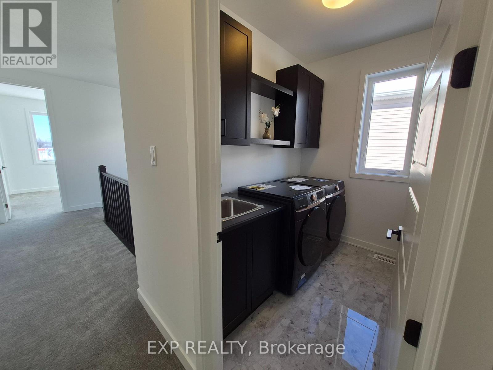 805 Pearly Everlasting Crescent, Ottawa, Ontario  K0A 2Z0 - Photo 13 - X12770332