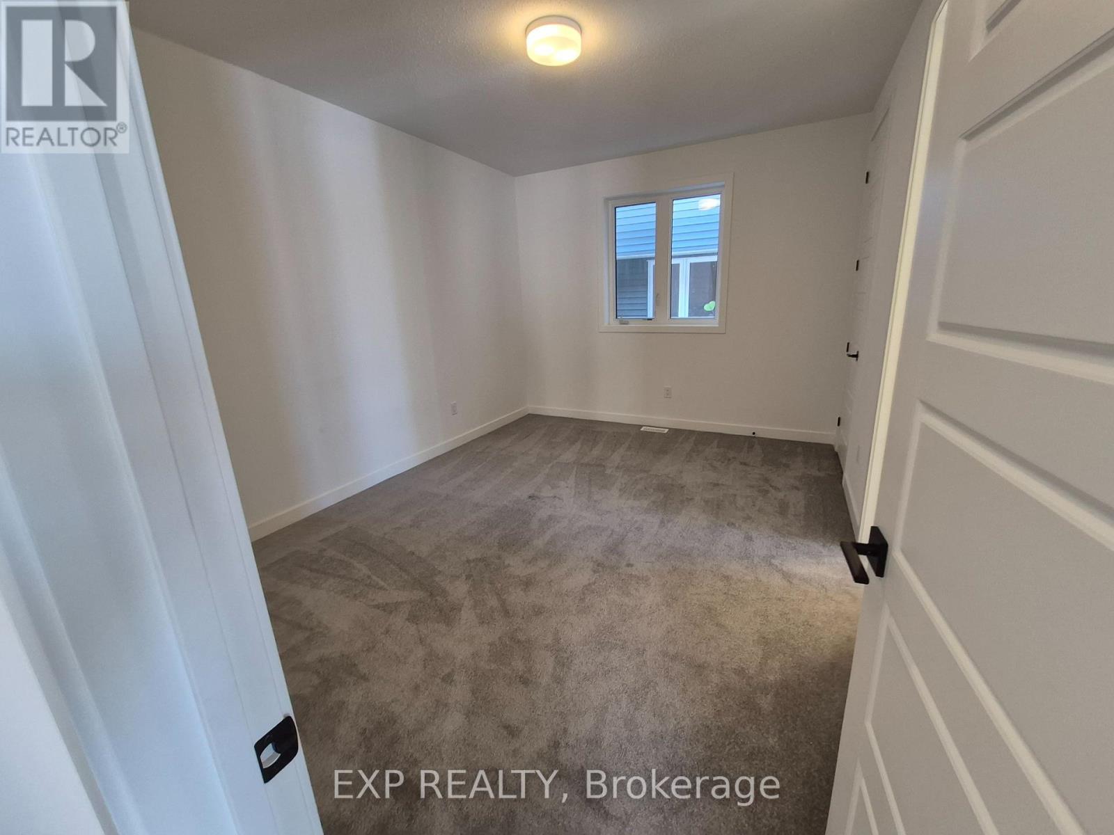 805 Pearly Everlasting Crescent, Ottawa, Ontario  K0A 2Z0 - Photo 17 - X12770332