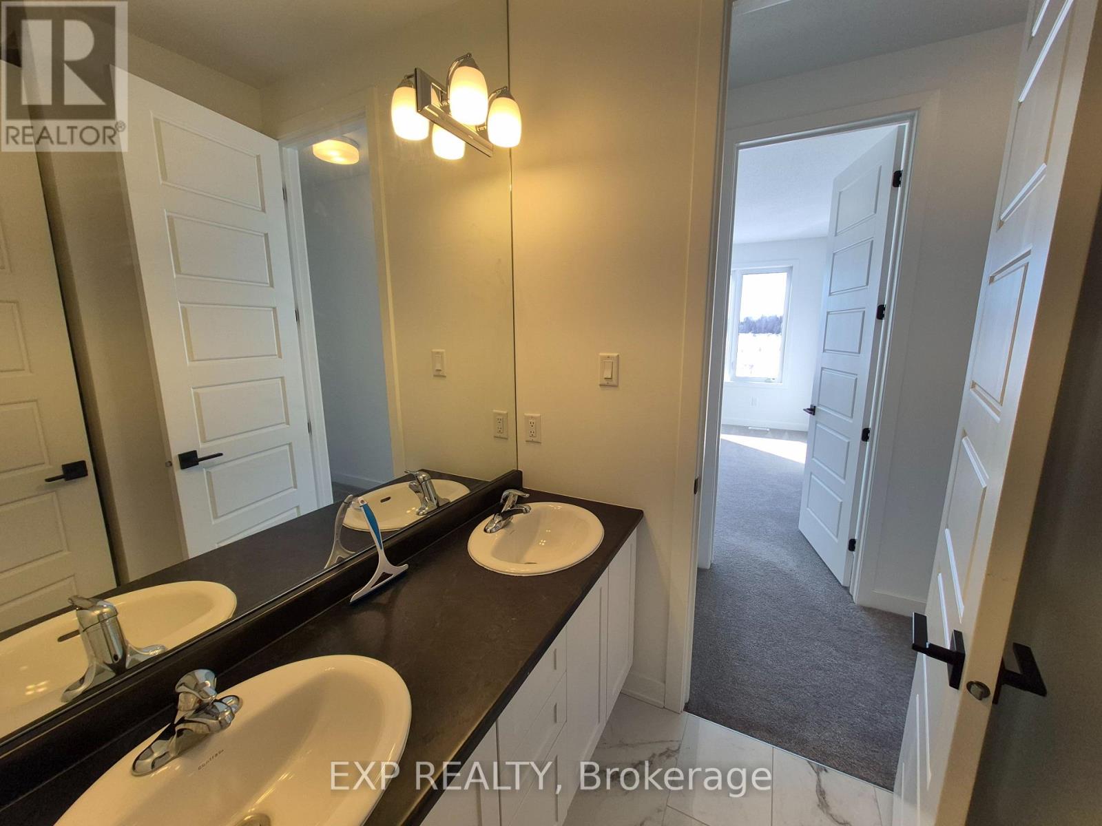 805 Pearly Everlasting Crescent, Ottawa, Ontario  K0A 2Z0 - Photo 18 - X12770332