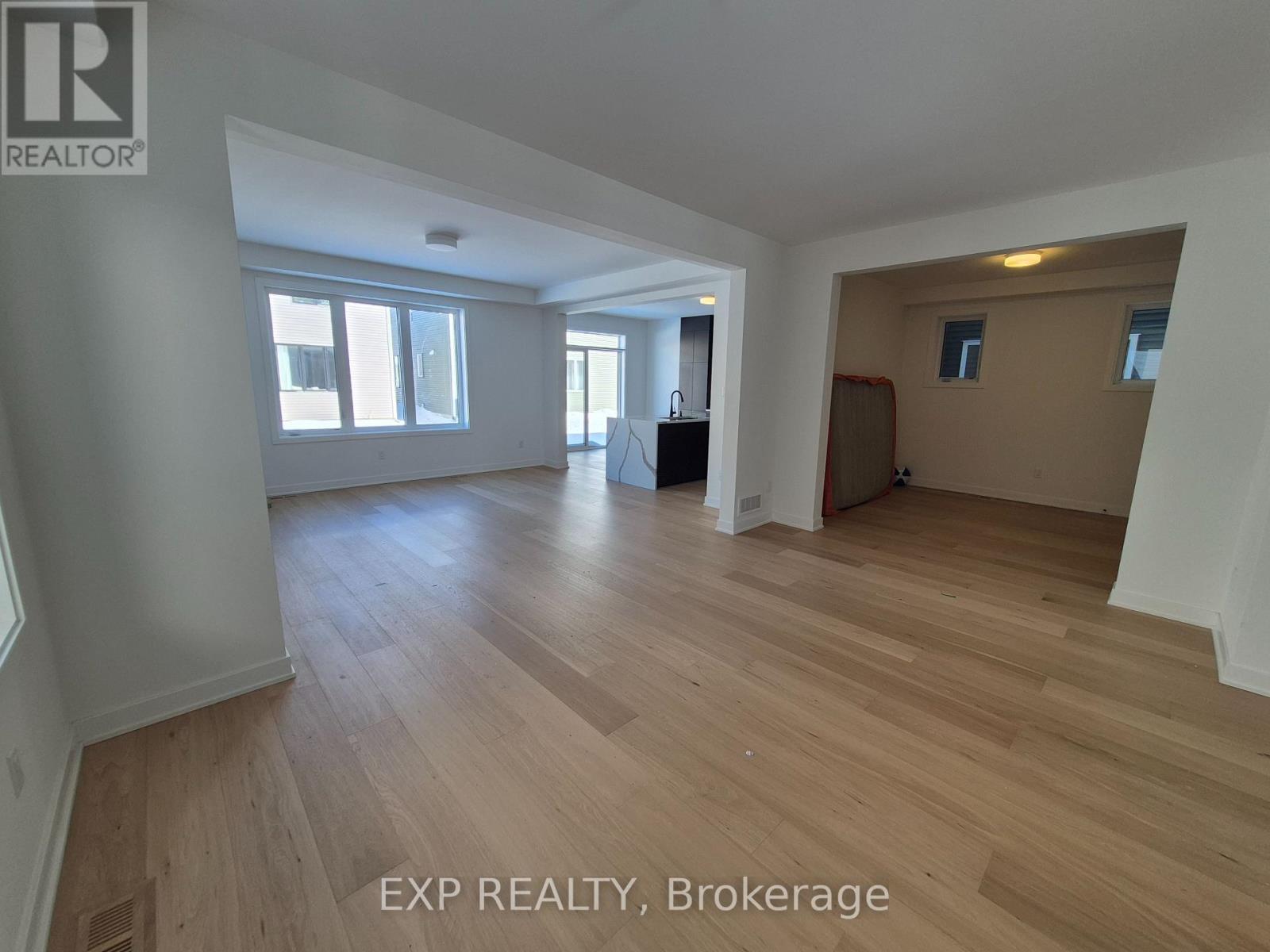 805 Pearly Everlasting Crescent, Ottawa, Ontario  K0A 2Z0 - Photo 5 - X12770332