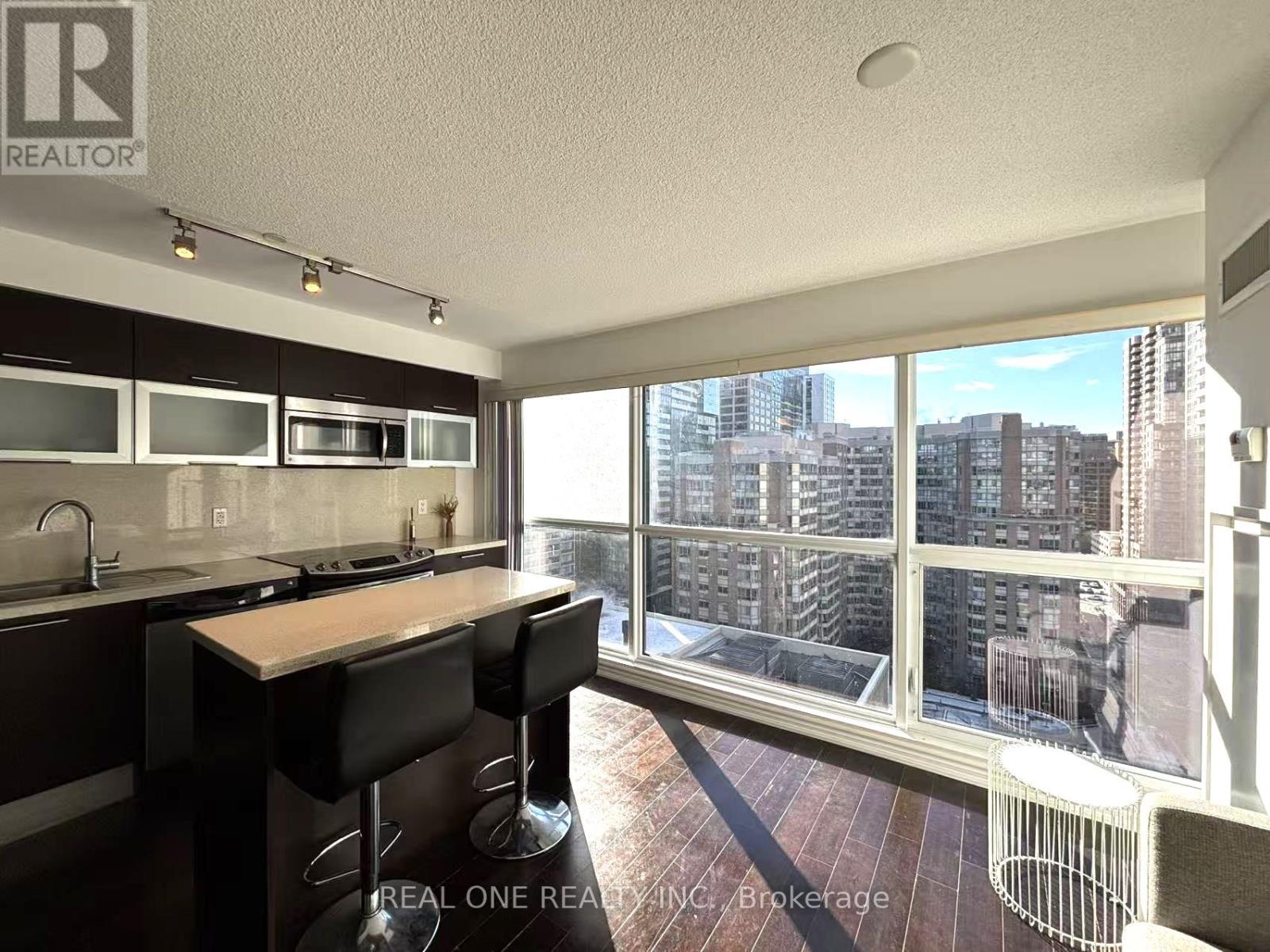 1222 - 386 Yonge Street, Toronto, Ontario  M5B 0A5 - Photo 13 - C12770312