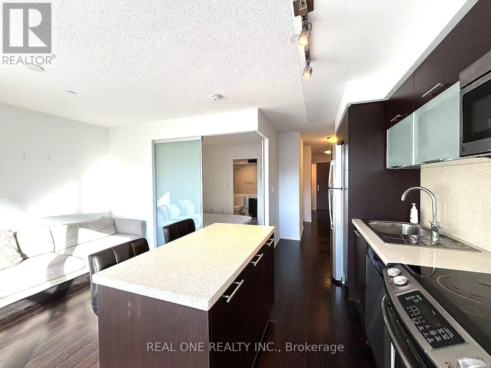 1222 - 386 Yonge Street, Toronto, Ontario  M5B 0A5 - Photo 7 - C12770312