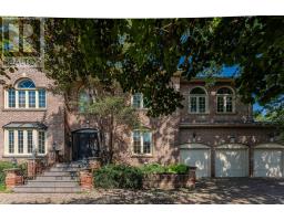 21 KIRKDALE CRESCENT, Toronto, Ontario