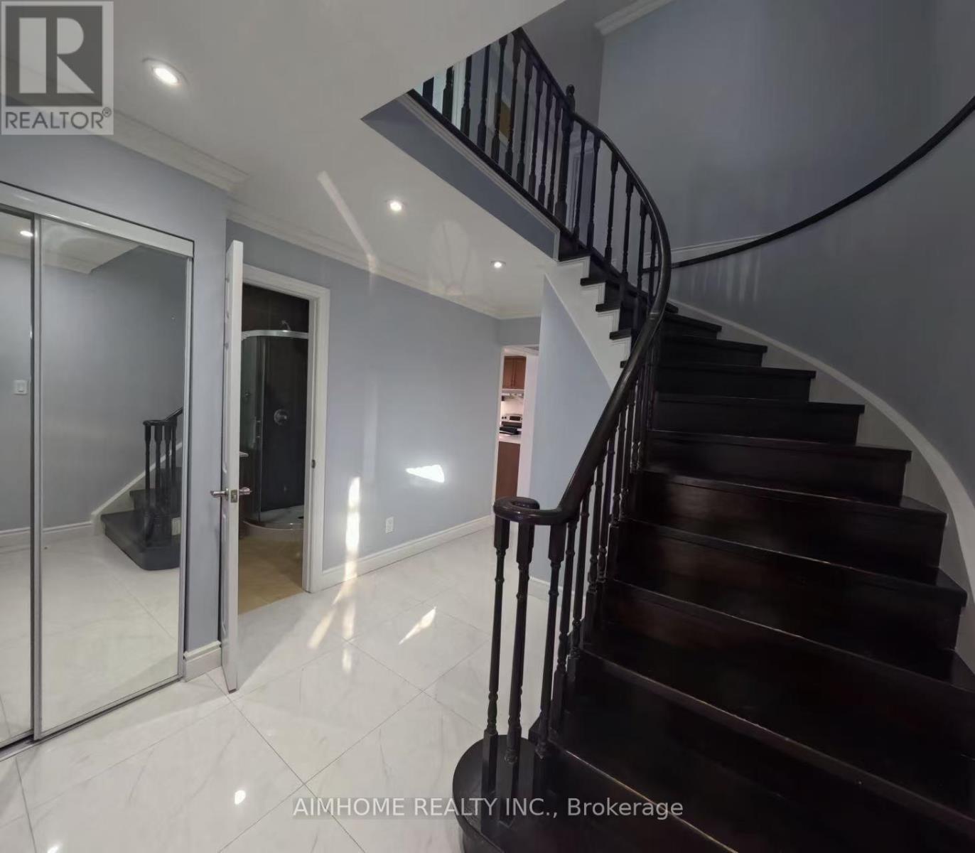 21 Halder Crescent, Markham, Ontario  L3R 7E9 - Photo 8 - N12770316