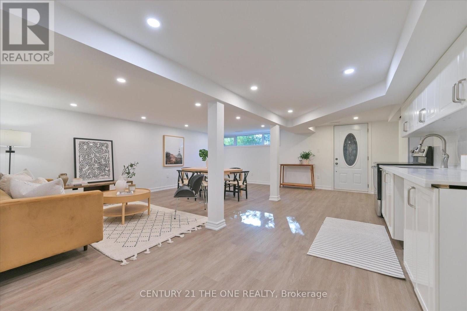 Basement - 421 Browndale Crescent, Richmond Hill, Ontario  L4C 3H9 - Photo 5 - N12770336