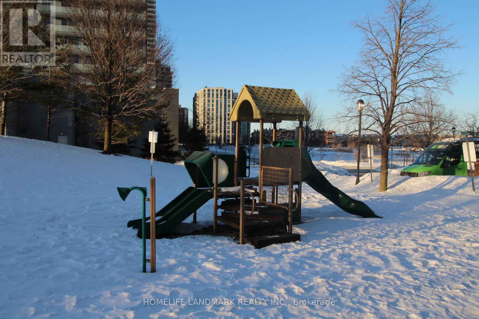 718 - 39 Oneida Crescent, Richmond Hill, Ontario  L4B 4T9 - Photo 26 - N12770340