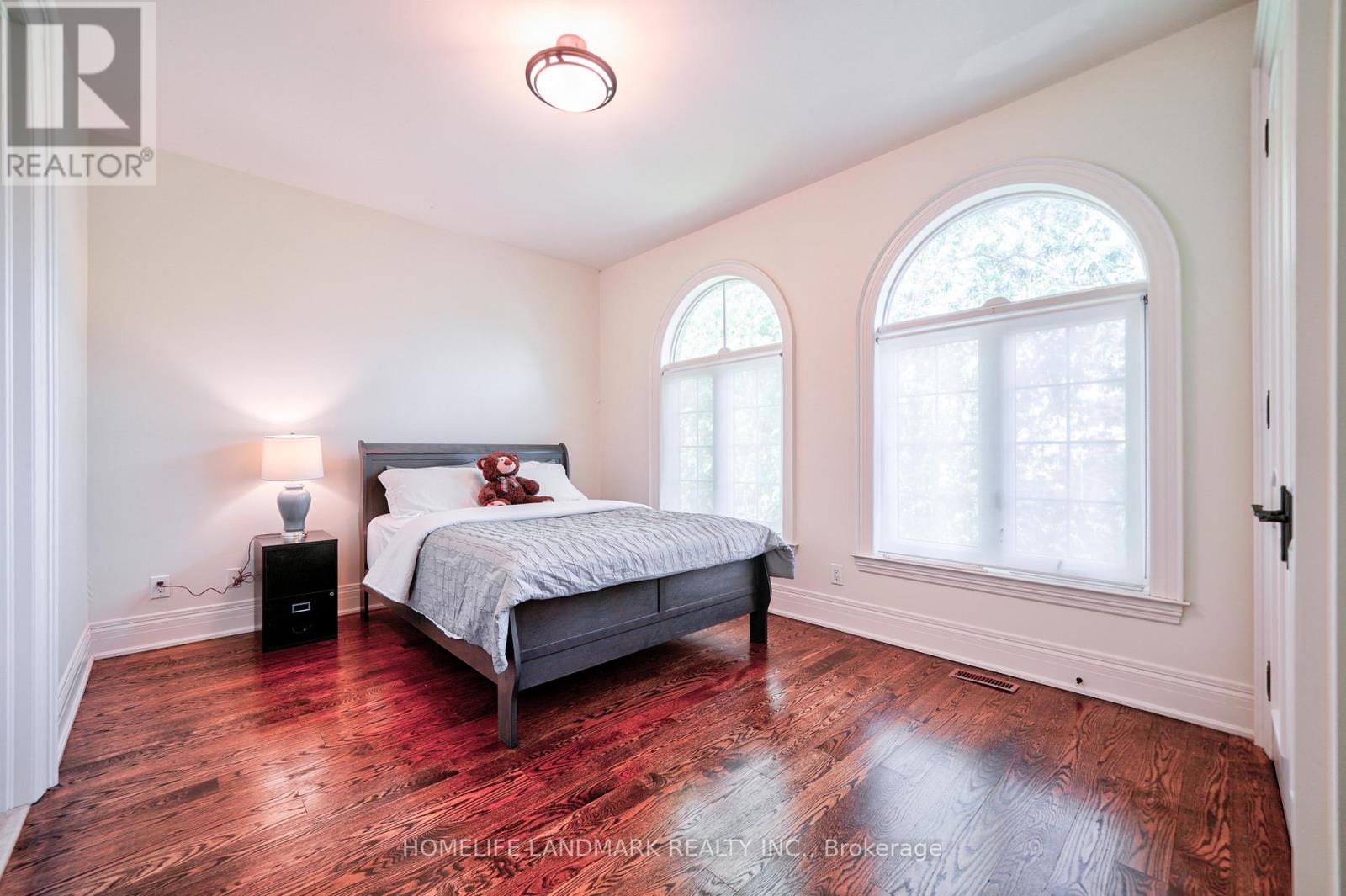 21 Kirkdale Crescent, Toronto, Ontario  M3B 2J7 - Photo 23 - C12770344