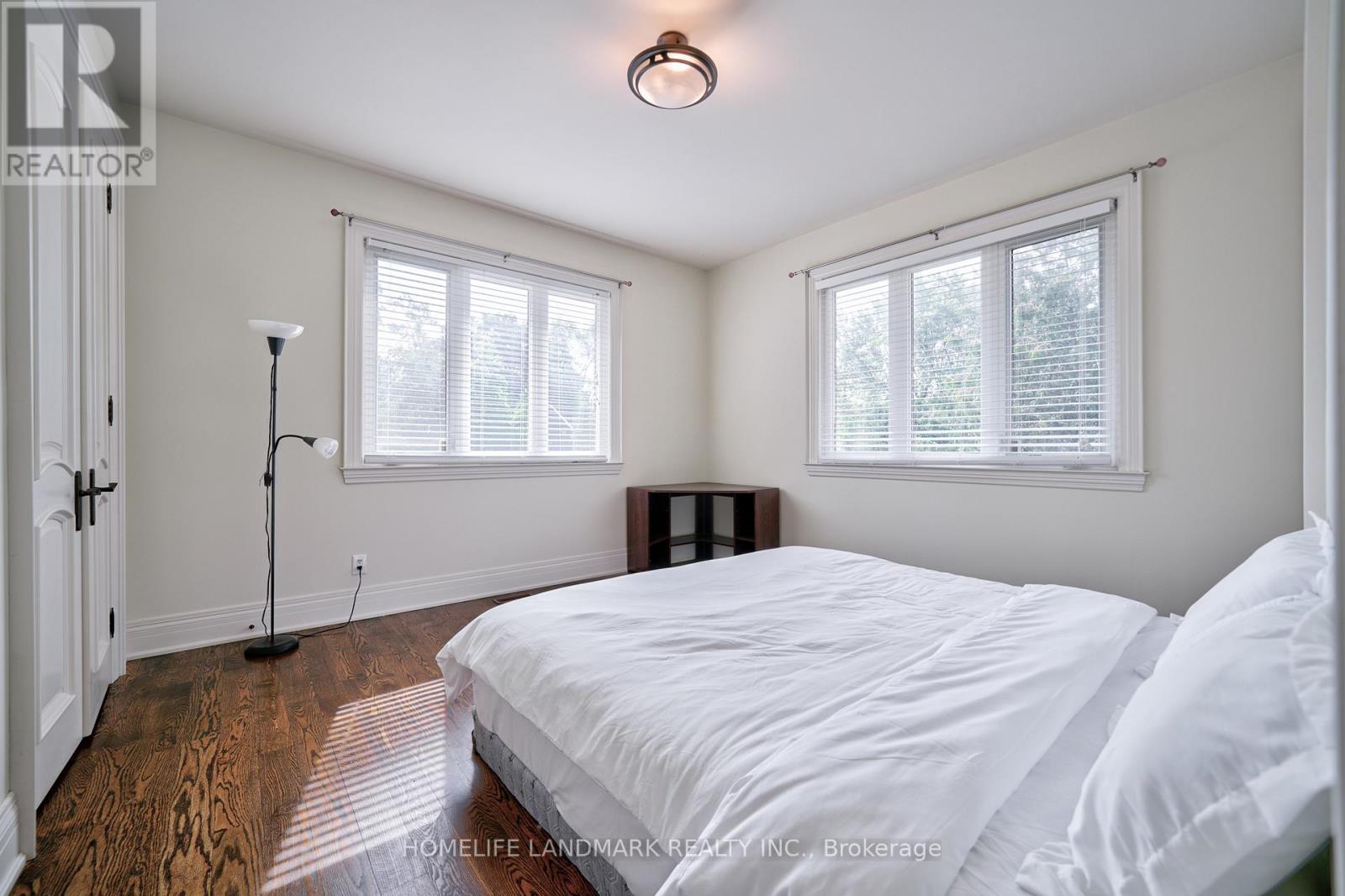 21 Kirkdale Crescent, Toronto, Ontario  M3B 2J7 - Photo 19 - C12770344