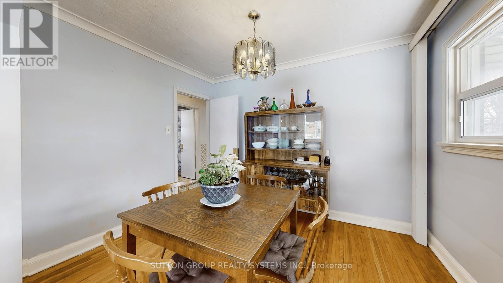 199 Strathnairn Avenue, Toronto, Ontario  M6M 2G6 - Photo 10 - W12770322