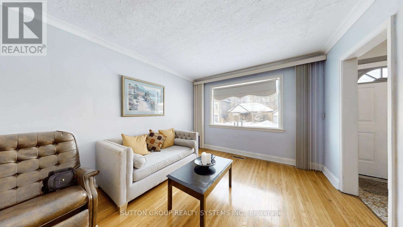 199 Strathnairn Avenue, Toronto, Ontario  M6M 2G6 - Photo 4 - W12770322