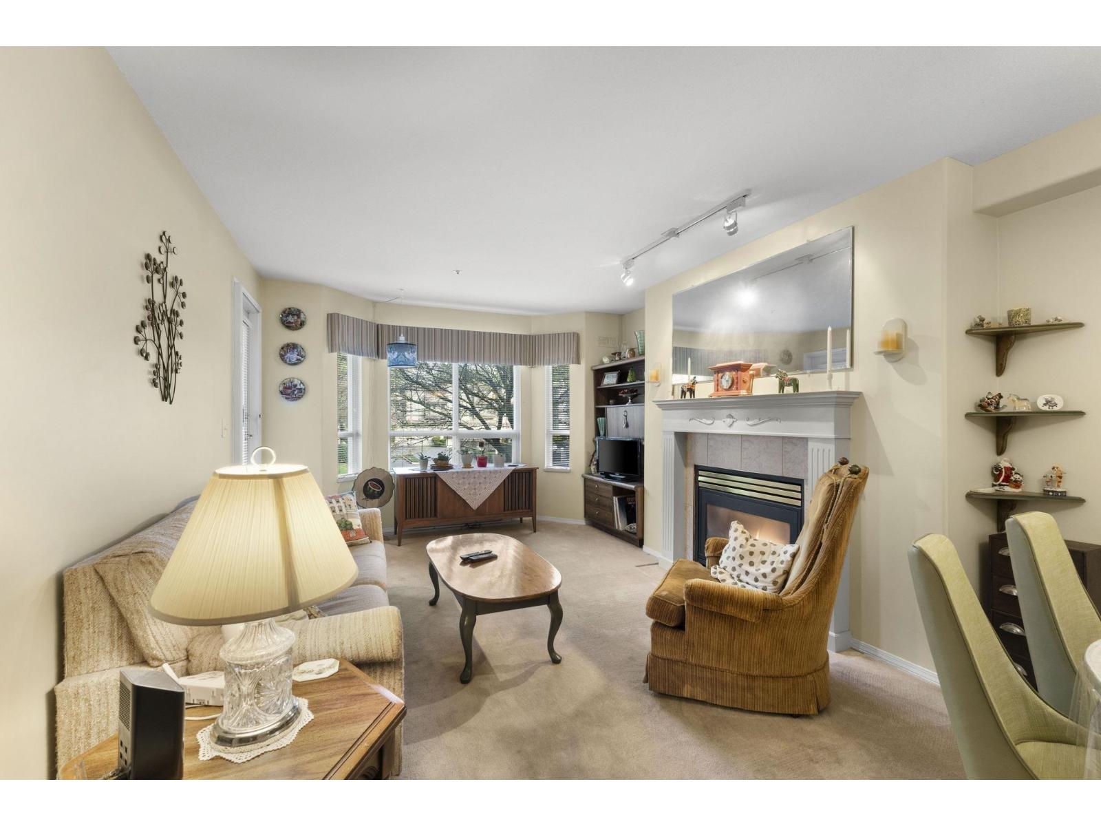 208 13475 96 Avenue, Surrey, British Columbia  V3V 1Y8 - Photo 1 - R3080274