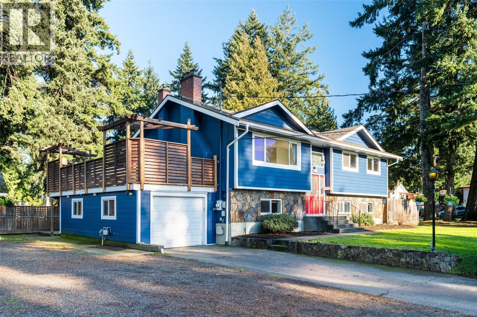 2424 Marlene Dr, Colwood, British Columbia  V9B 4L4 - Photo 3 - 1024819